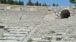 とっても広いです。日よけが必要です。