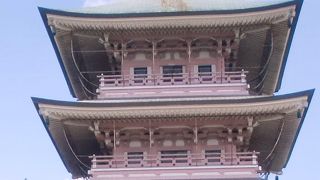 霊を祀る、我が国唯一の仏式による霊廟