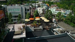 北村韓屋村から三清洞へ