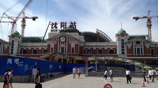 東京駅を模した建物です☆