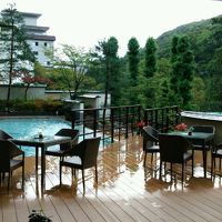 エントランスから