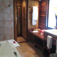 バスルームとシャワー室は分かれていました。