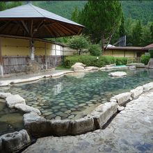 千人風呂の露天風呂