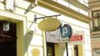 カジミェシュズ シークレット アパートメンツ