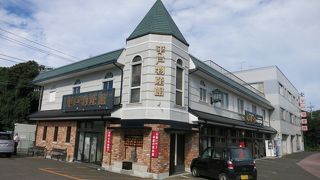 平戸の入口にある種類豊富なおみやげ屋