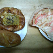 買ってきたきなこパン、金時パンなどです。