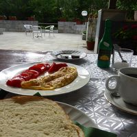 朝食　奥さんが注文を聞いて