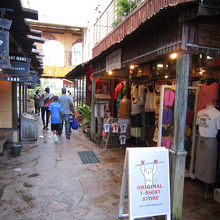 こんな路地もあります。