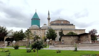 回転踊りのメヴラーナ教団の博物館