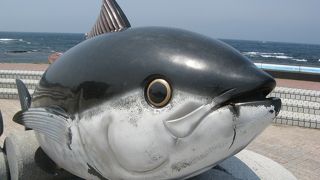 マグロのモニュメント