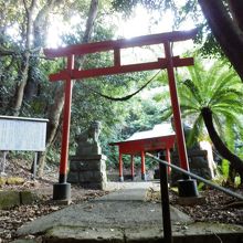 静かですが、パワーを感じる竹山神社です。
