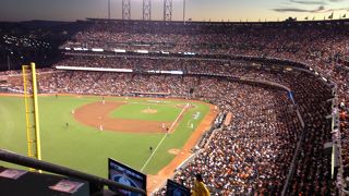 大リーグの試合は迫力満点！