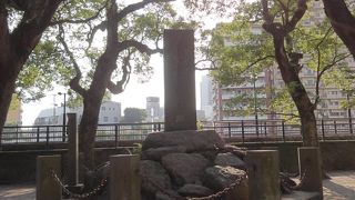 維新ロードにあり。