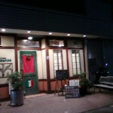 お店の外観です。