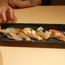 焼き寿司五点盛り。　美味くて安い！