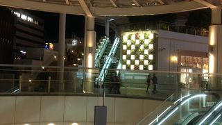 とにかく広い！商業施設。