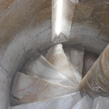 一番上の部分の階段です。