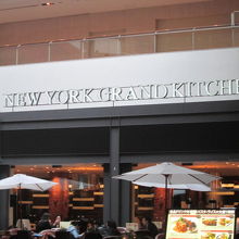 開放的なテラス席