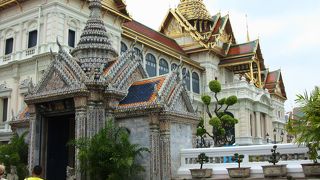 立派な風格のある宮殿