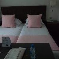 なんか細長い部屋