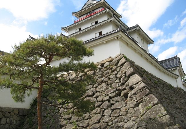 鶴ヶ城 (若松城、鶴ヶ城城址公園)