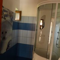 共用のシャワー