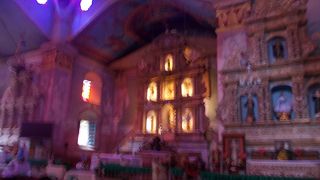 厳かな雰囲気（※2013年10月15日に発生した地震で崩れたようです）