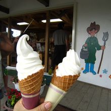 牧場のソフトクリーム３００円　おススメ〜♪