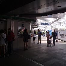 ターミナル21への入り口