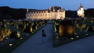 自由旅行でも手軽に行ける、国鉄駅至近