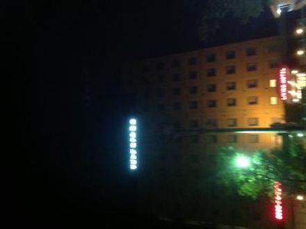 リビングホテル亀山 写真
