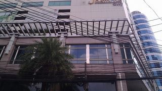 日本人に便利なSC　店舗数はまだ少ないけど