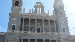 マドリードを代表する教会