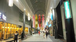 昔ながらの雰囲気のあるアーケード街