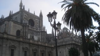 カテドラル脇の地味なところ