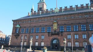 内部も綺麗なコペンハーゲン市街のランドマーク