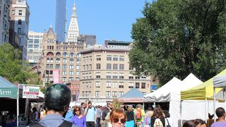 ニューヨーク市民の生活に触れることができる場所