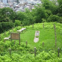 大きさは直径10ｍほどでほぼ揃っている