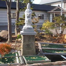 とても意味深な佇まいだった魚霊碑