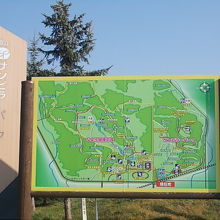 入口案内板の様子