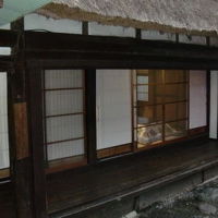 茅葺屋根の古民家