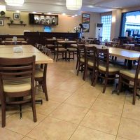 毎朝空いてるダイニングルーム