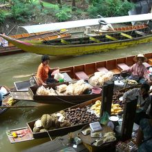 こんな船がいっぱいあります