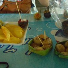 フルーツとココナッツのお菓子