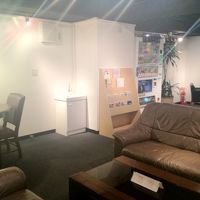 １Fロビー　新聞が置いてありました