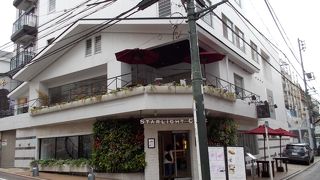 スタージュエリーのカフェ