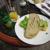 軽めが良かったのでラウンジでお夕飯しました。