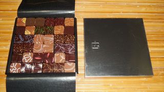 パリでも１店舗だけ　キャラメル・ショコラ・ジェリー　全て美味しい！