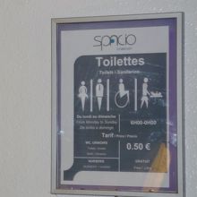 トイレ有料0.50ユーロの表示