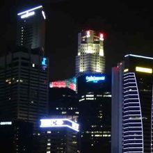 夜は遠くからが美しい